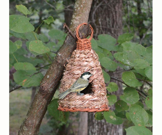 Roosting Pocket Hive Hanging Grass