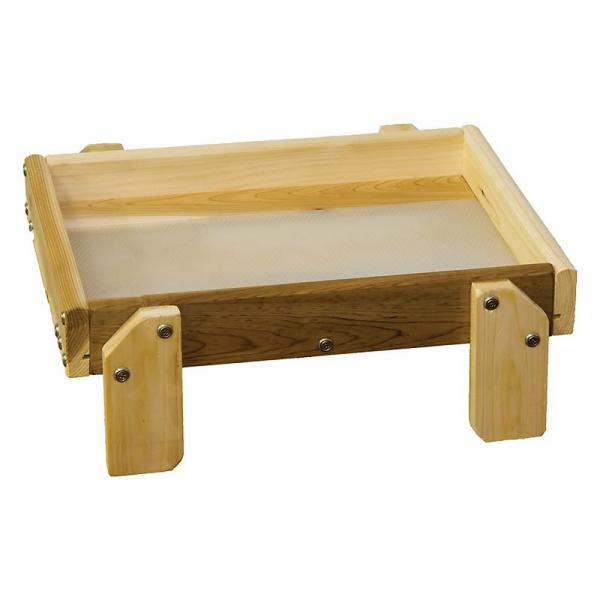 Small Ground Feeder with Perforated Plastic Floor